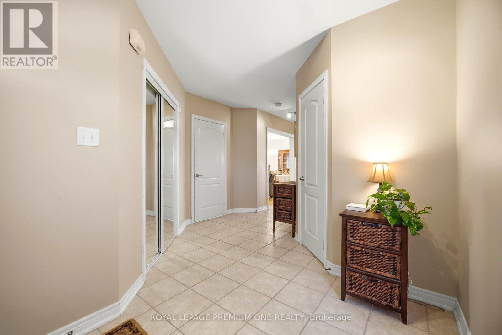 99 Royal Pine Avenue, Vaughan, Ontario  L4H 1S8 - Photo 6 - N12809054