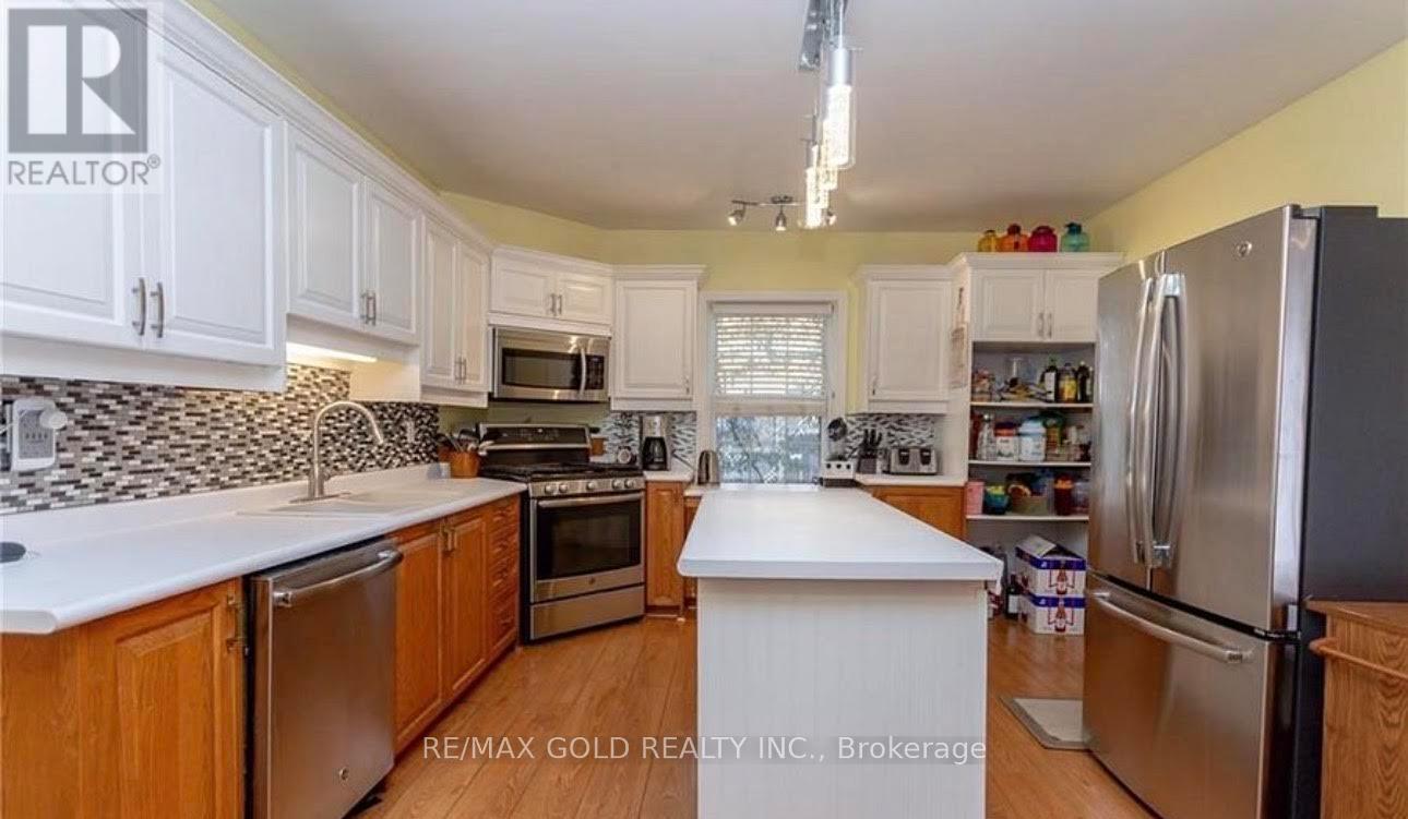 35 William Street, St. Thomas, Ontario N5R 3H1 - Photo 11 - X12788620