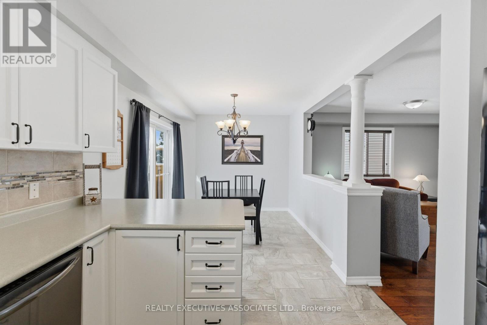 71 Truax Street, Kawartha Lakes, Ontario  K9V 0E3 - Photo 11 - X12731546