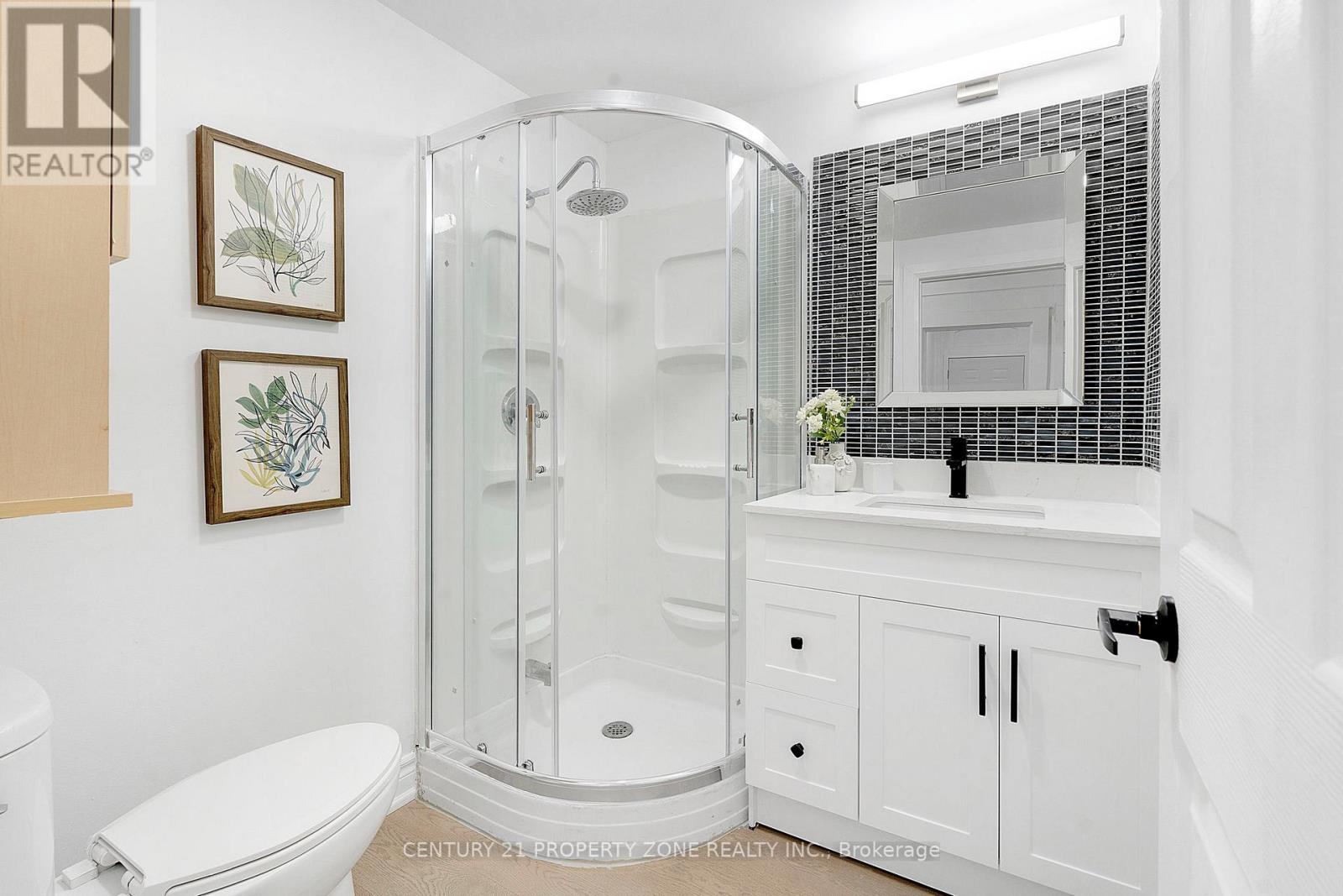 72 Nelson Street E, Brampton, Ontario  L6V 1E2 - Photo 11 - W12809056