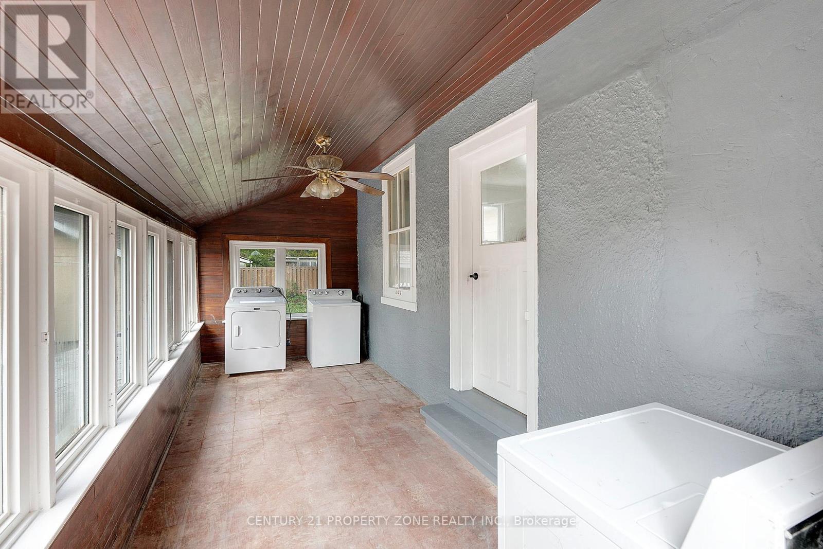 72 Nelson Street E, Brampton, Ontario  L6V 1E2 - Photo 23 - W12809056