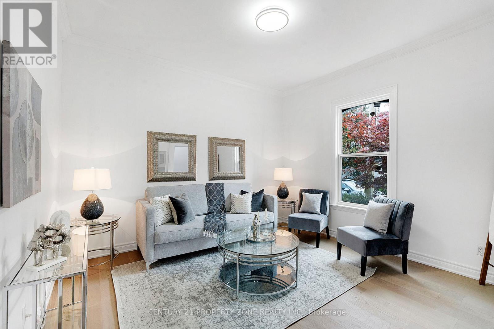 72 Nelson Street E, Brampton, Ontario  L6V 1E2 - Photo 3 - W12809056