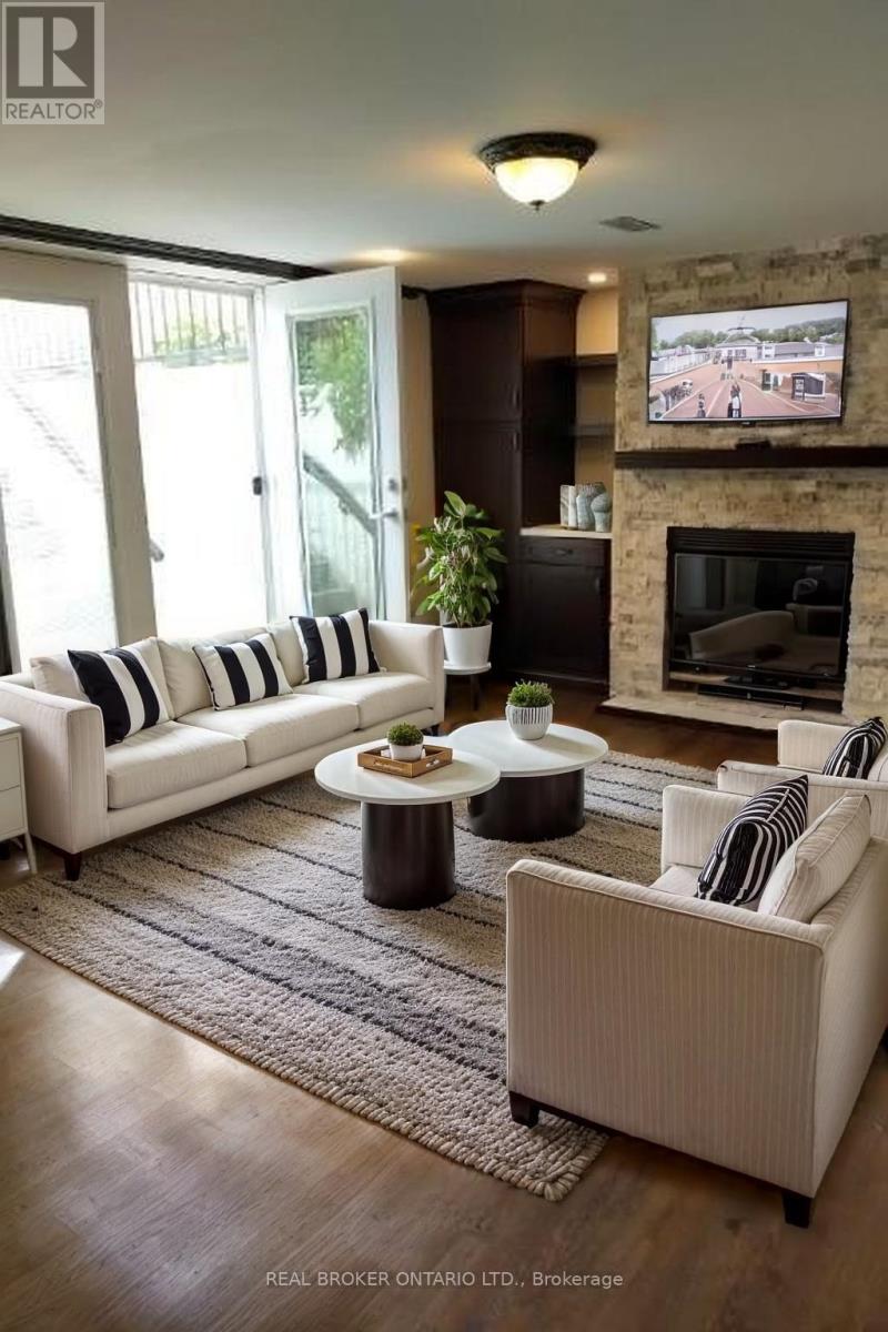 118 SANDRINGHAM DRIVE, Barrie, Ontario