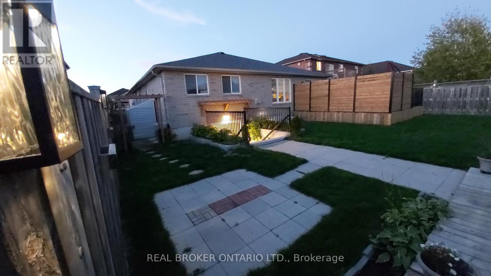 118 Sandringham Drive, Barrie, Ontario L4M 7J5 - Photo 32 - S12748970