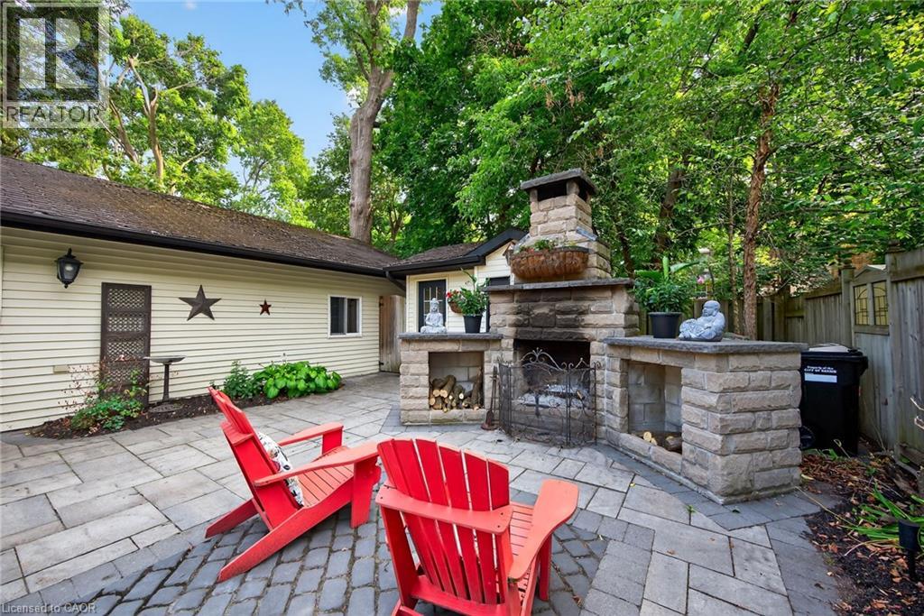 108 Owen Street, Barrie, Ontario  L4M 3H7 - Photo 3 - 40804444