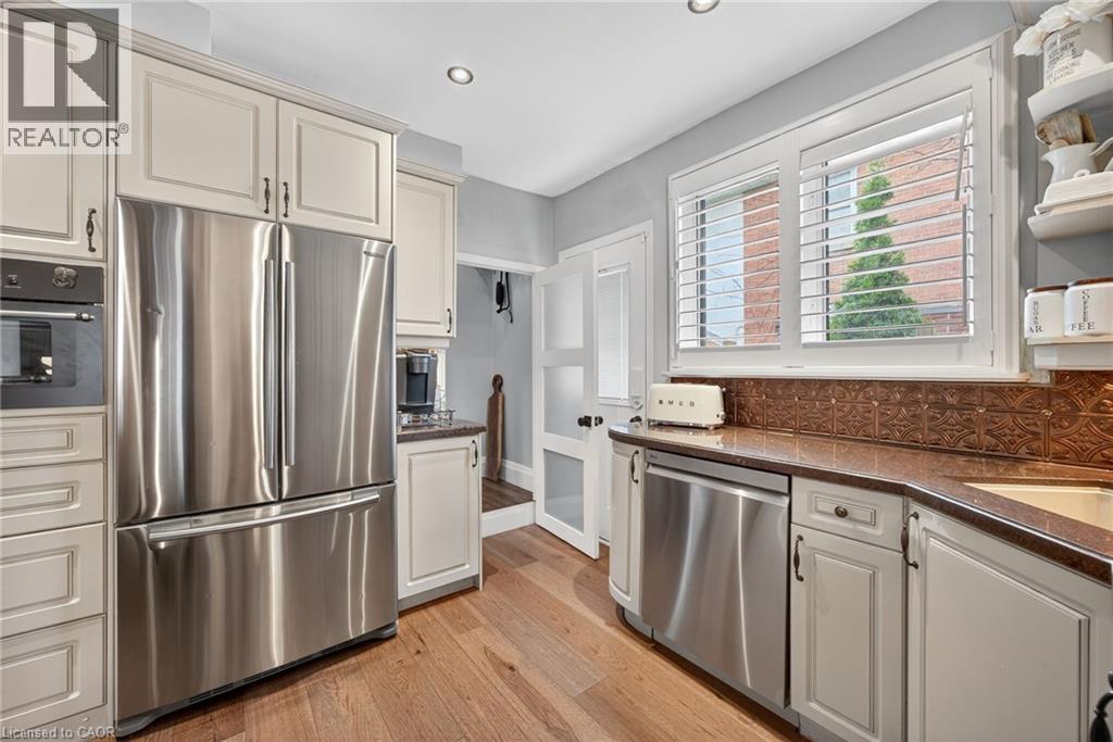 108 Owen Street, Barrie, Ontario  L4M 3H7 - Photo 8 - 40804444