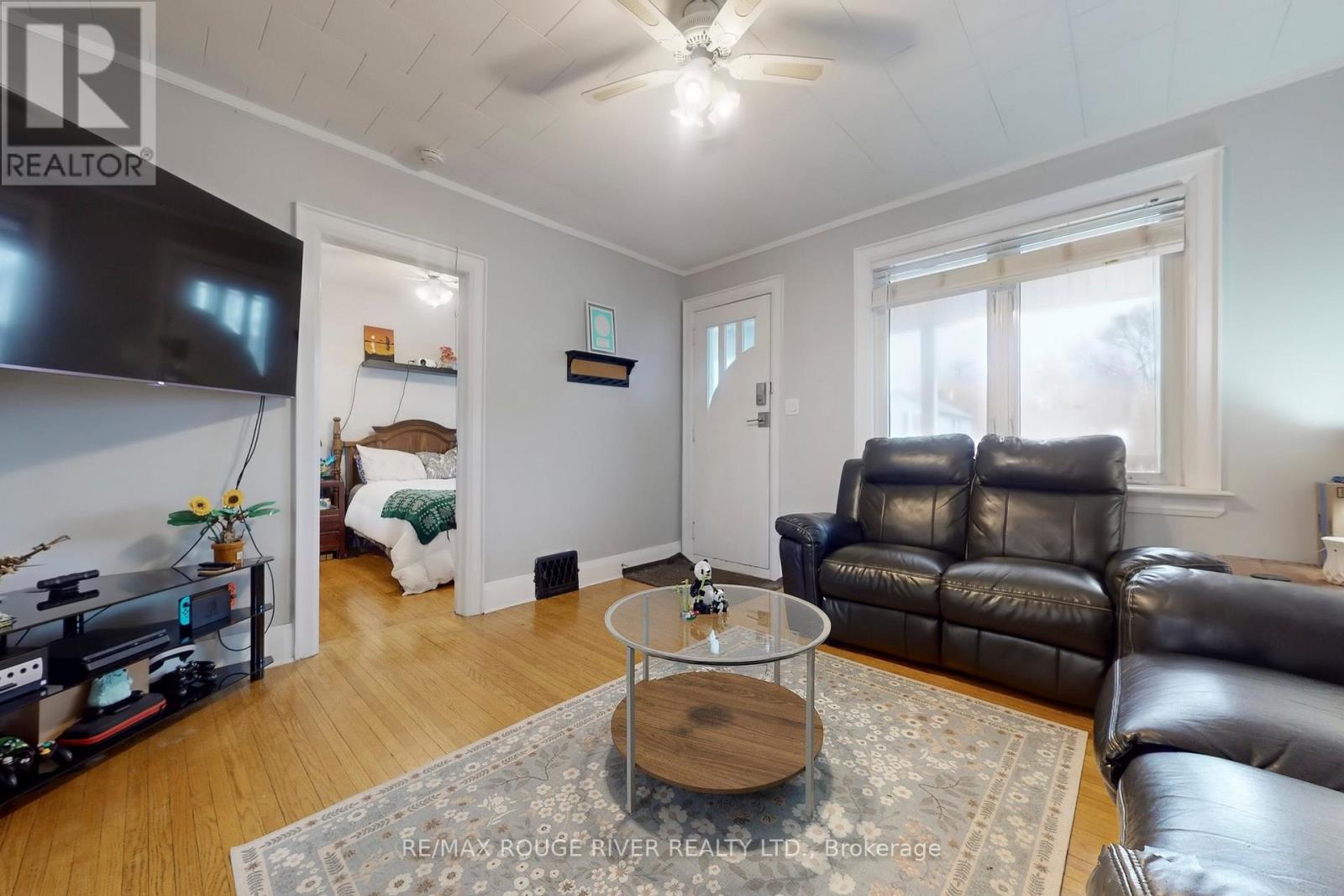 644 Oxford Street, Oshawa, Ontario  L1J 3V8 - Photo 2 - E12809068