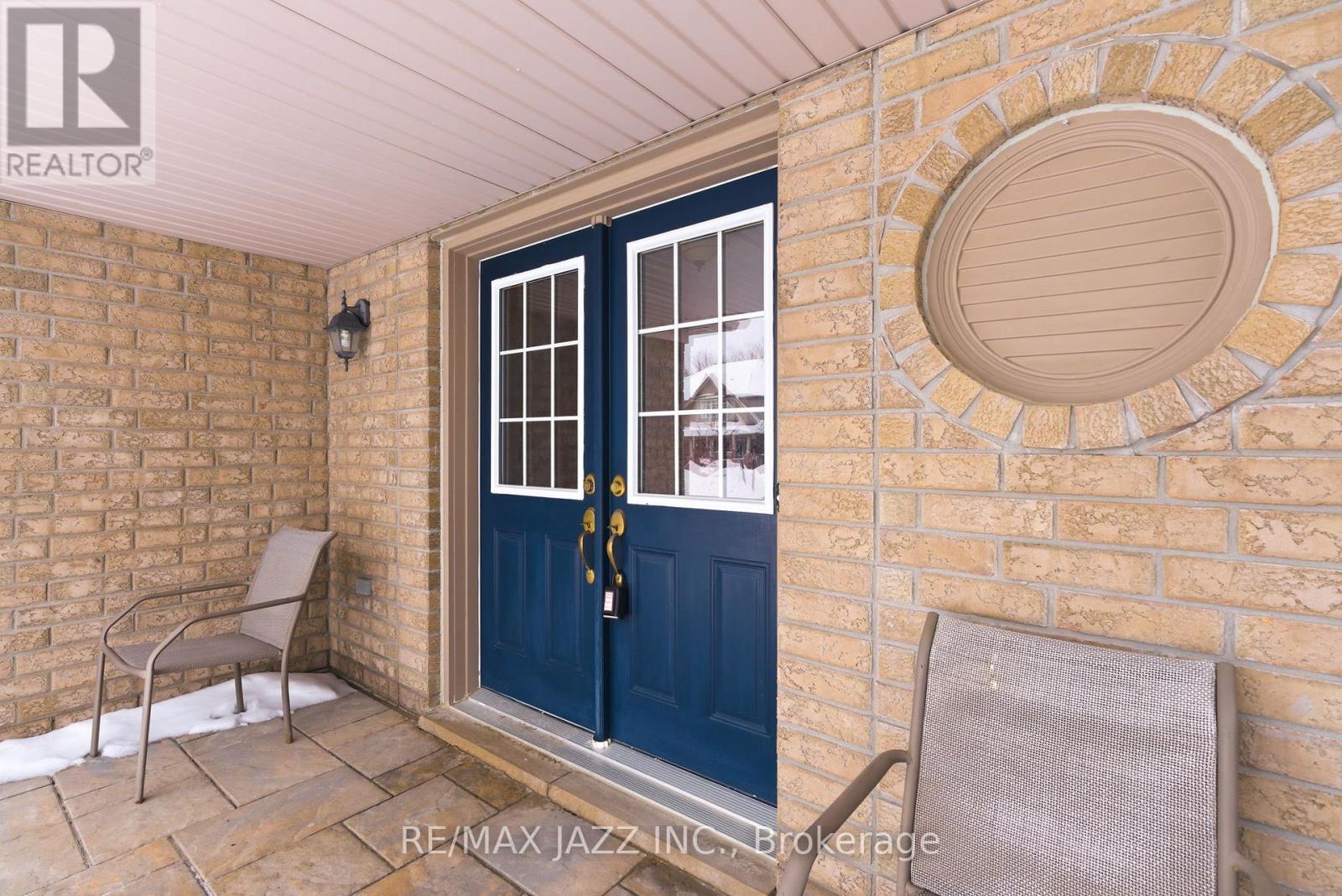 42 Russell Barton Lane, Uxbridge, Ontario  L9P 1Z2 - Photo 4 - N12809080