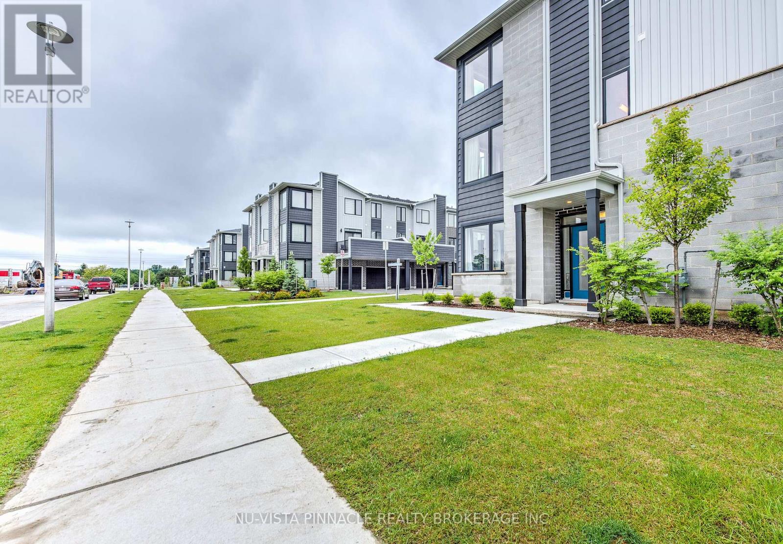 188 - 177 Edgevalley Road, London East, Ontario  N5V 0C5 - Photo 6 - X12809102