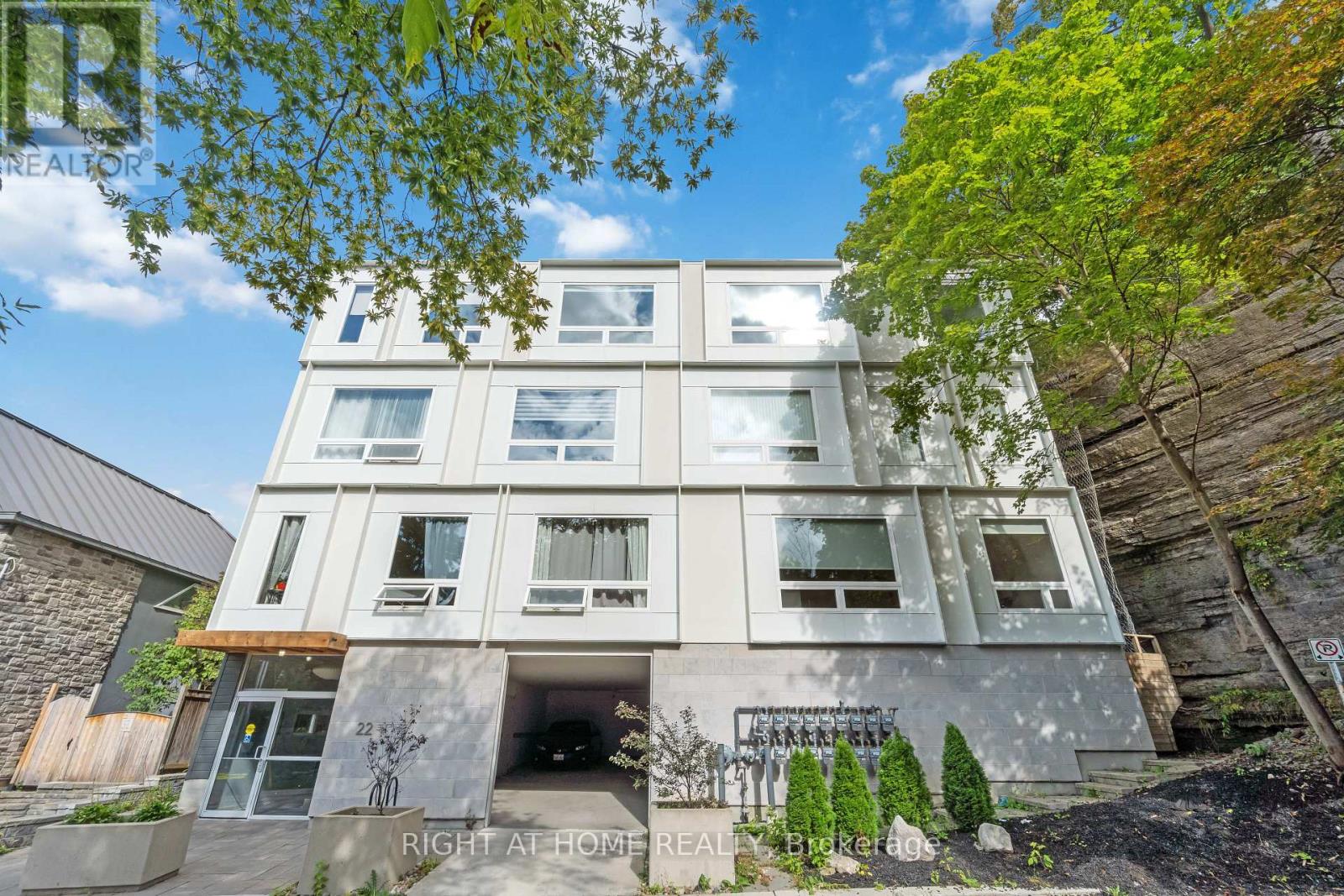 305 - 22 PERKINS STREET, Ottawa, Ontario