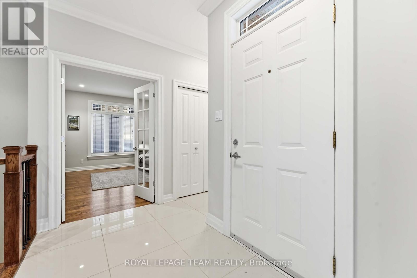 6 Waterford Way, Ottawa, Ontario  K2E 7V4 - Photo 27 - X12809124