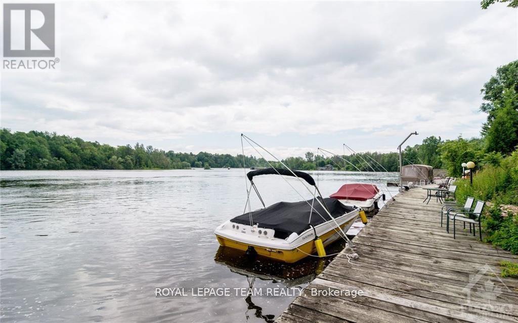 6 Waterford Way, Ottawa, Ontario  K2E 7V4 - Photo 46 - X12809124