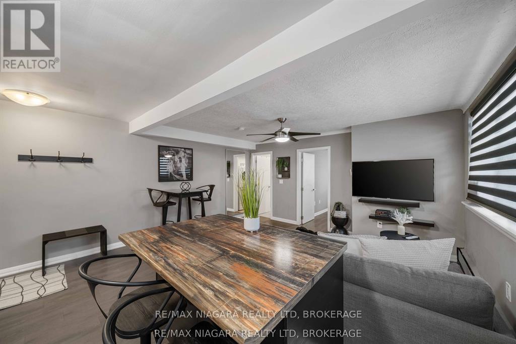 8 - 4538 Huron Street, Niagara Falls, Ontario  L2E 2H3 - Photo 3 - X12809090