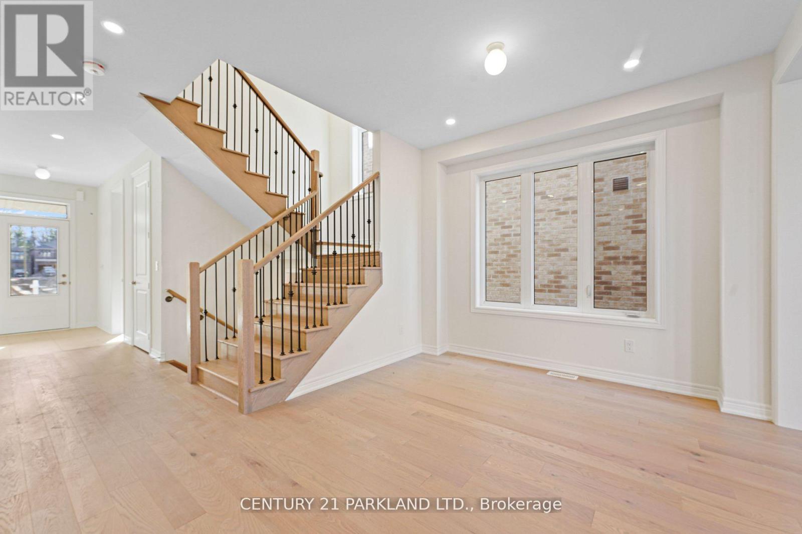 1352 Davis Loop, Innisfil (Lefroy), Ontario  L0L 1W0 - Photo 12 - N12805010