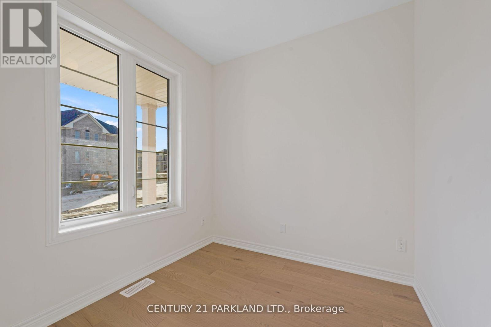 1352 Davis Loop, Innisfil (Lefroy), Ontario  L0L 1W0 - Photo 8 - N12805010