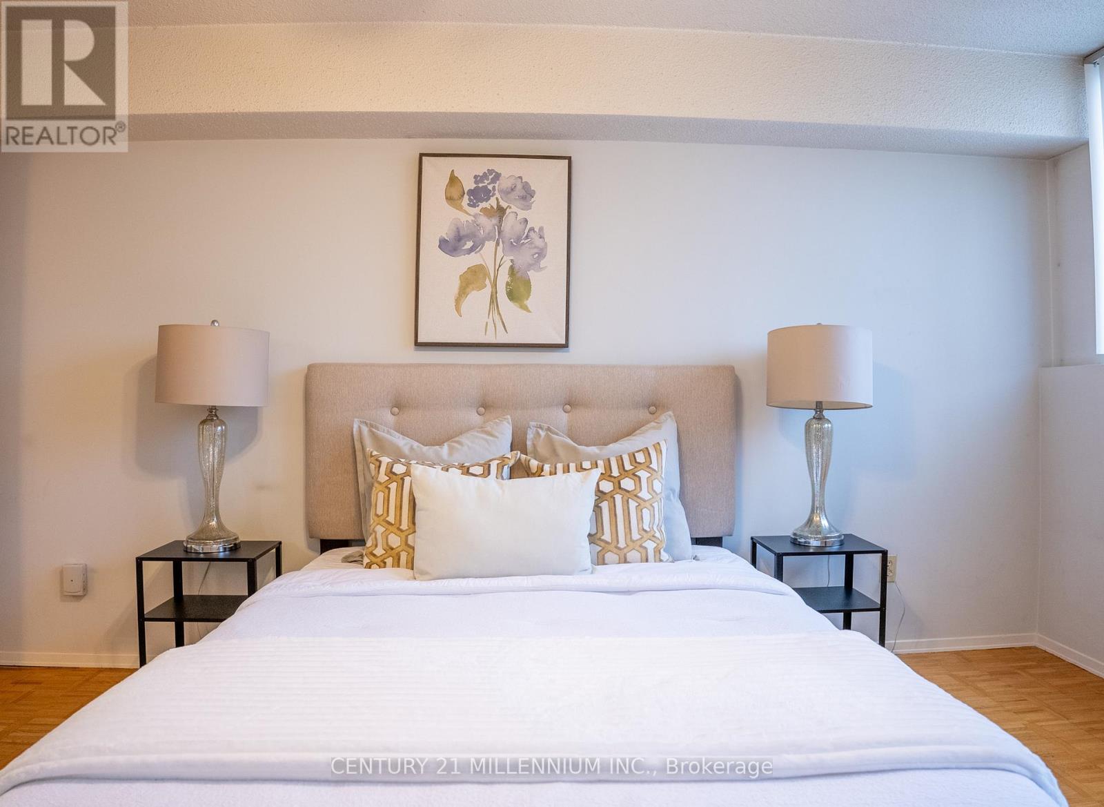 1103 - 3700 Kaneff Crescent, Mississauga, Ontario  L5A 4B8 - Photo 17 - W12809026