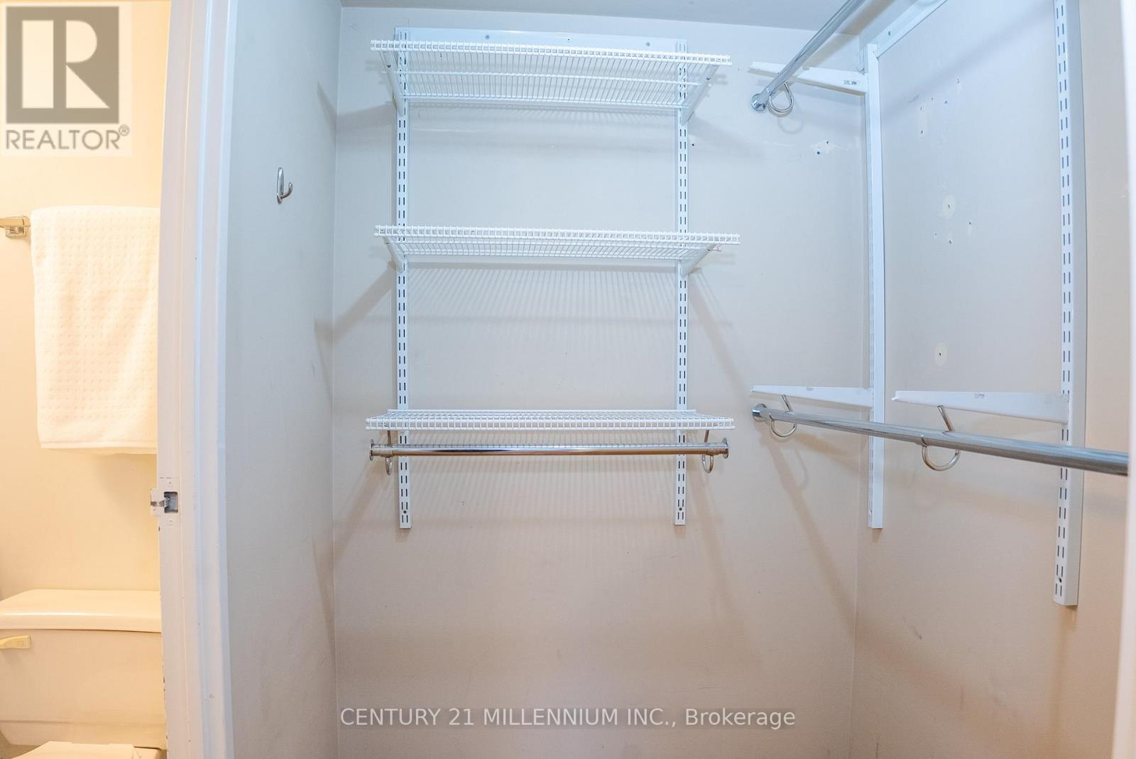 1103 - 3700 Kaneff Crescent, Mississauga, Ontario  L5A 4B8 - Photo 19 - W12809026