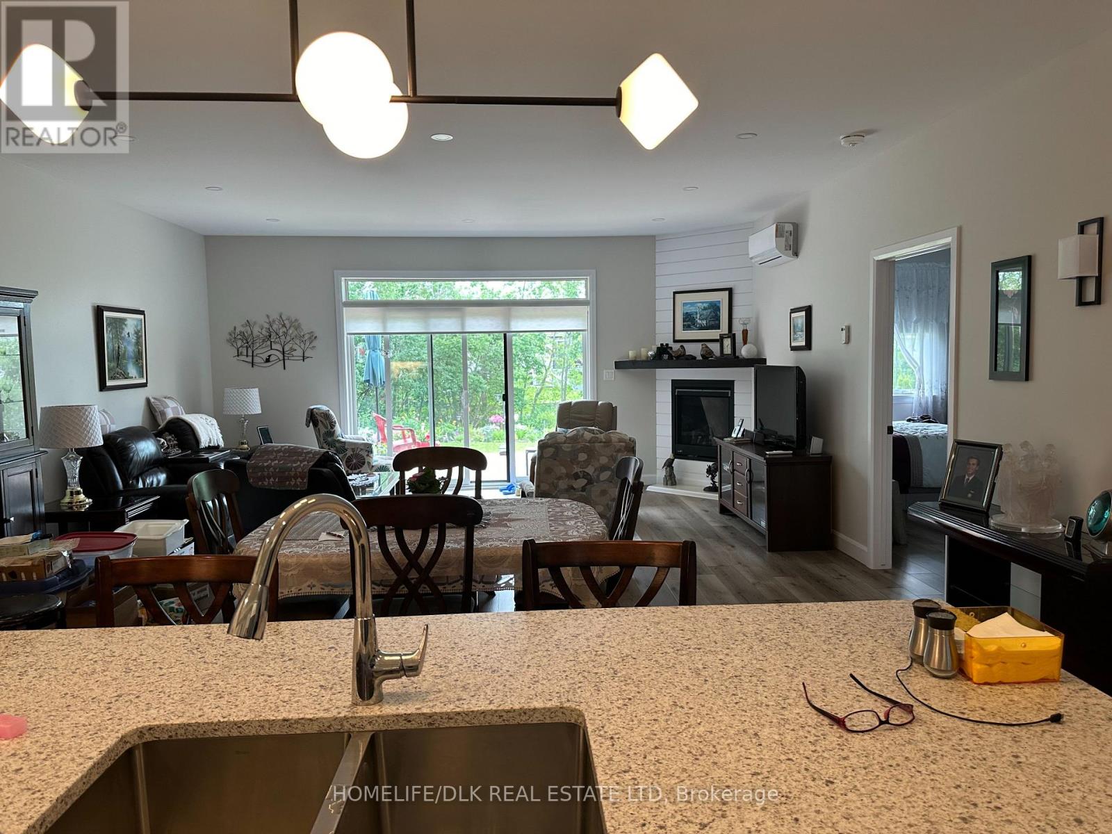 1115 Millwood Avenue, Brockville, Ontario  K6V 0E6 - Photo 5 - X12809076