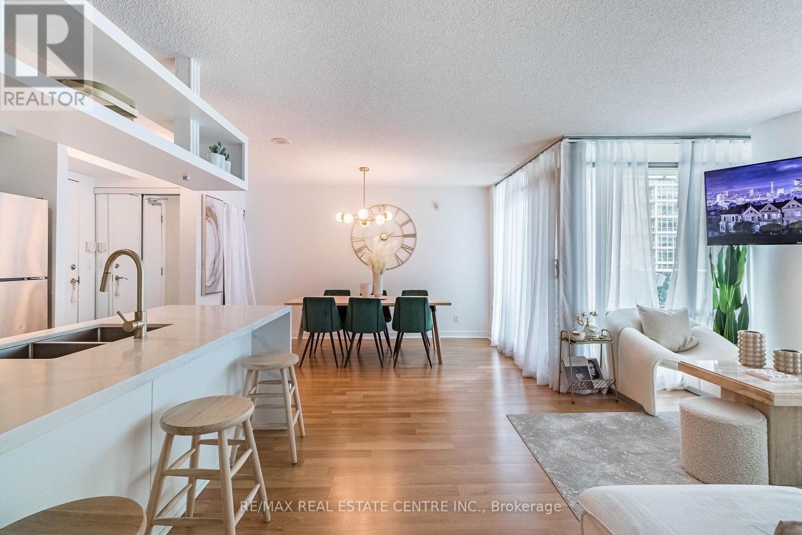 306 - 81 Navy Wharf Court, Toronto, Ontario  M5V 3S2 - Photo 8 - C12809126