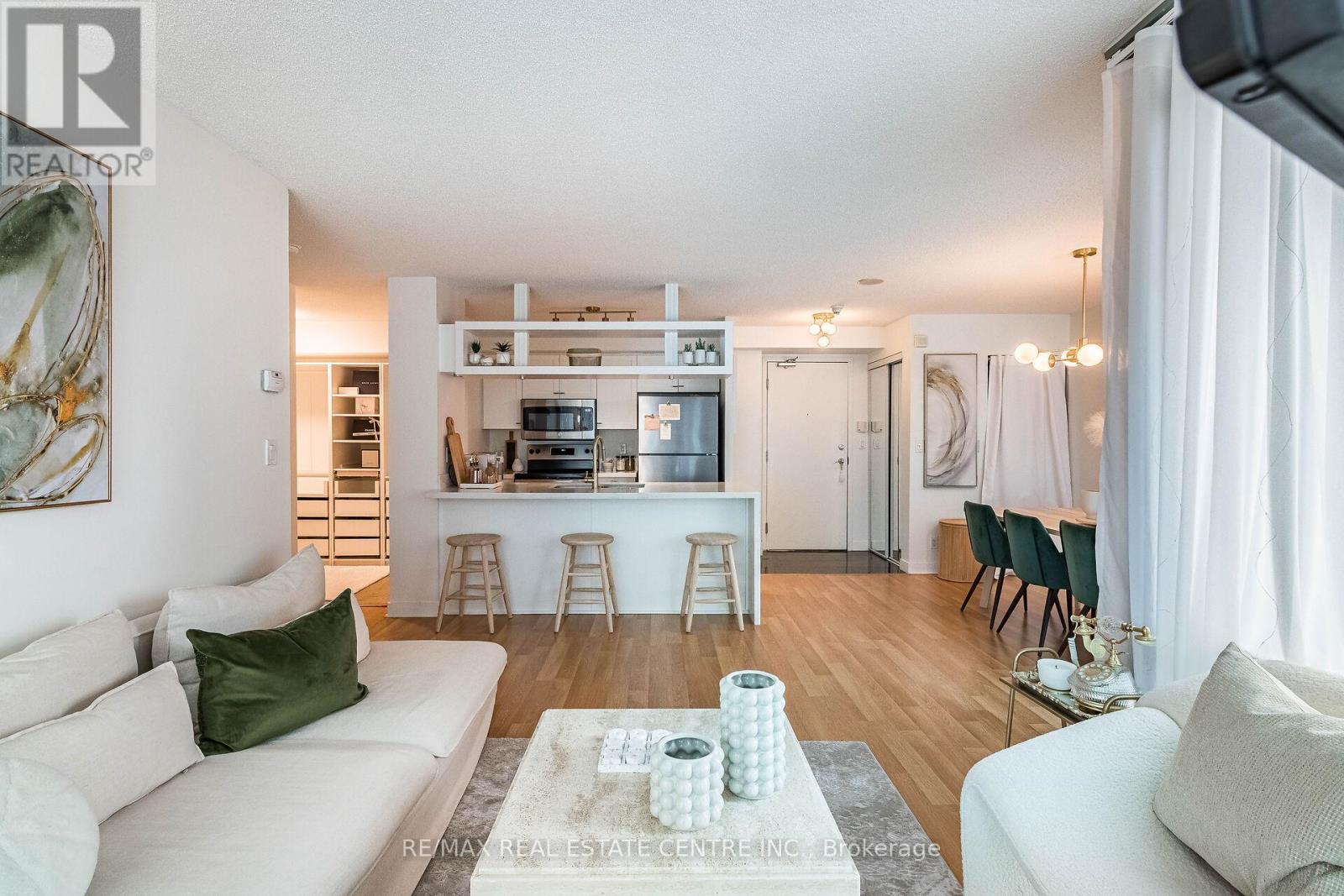 306 - 81 Navy Wharf Court, Toronto, Ontario  M5V 3S2 - Photo 9 - C12809126