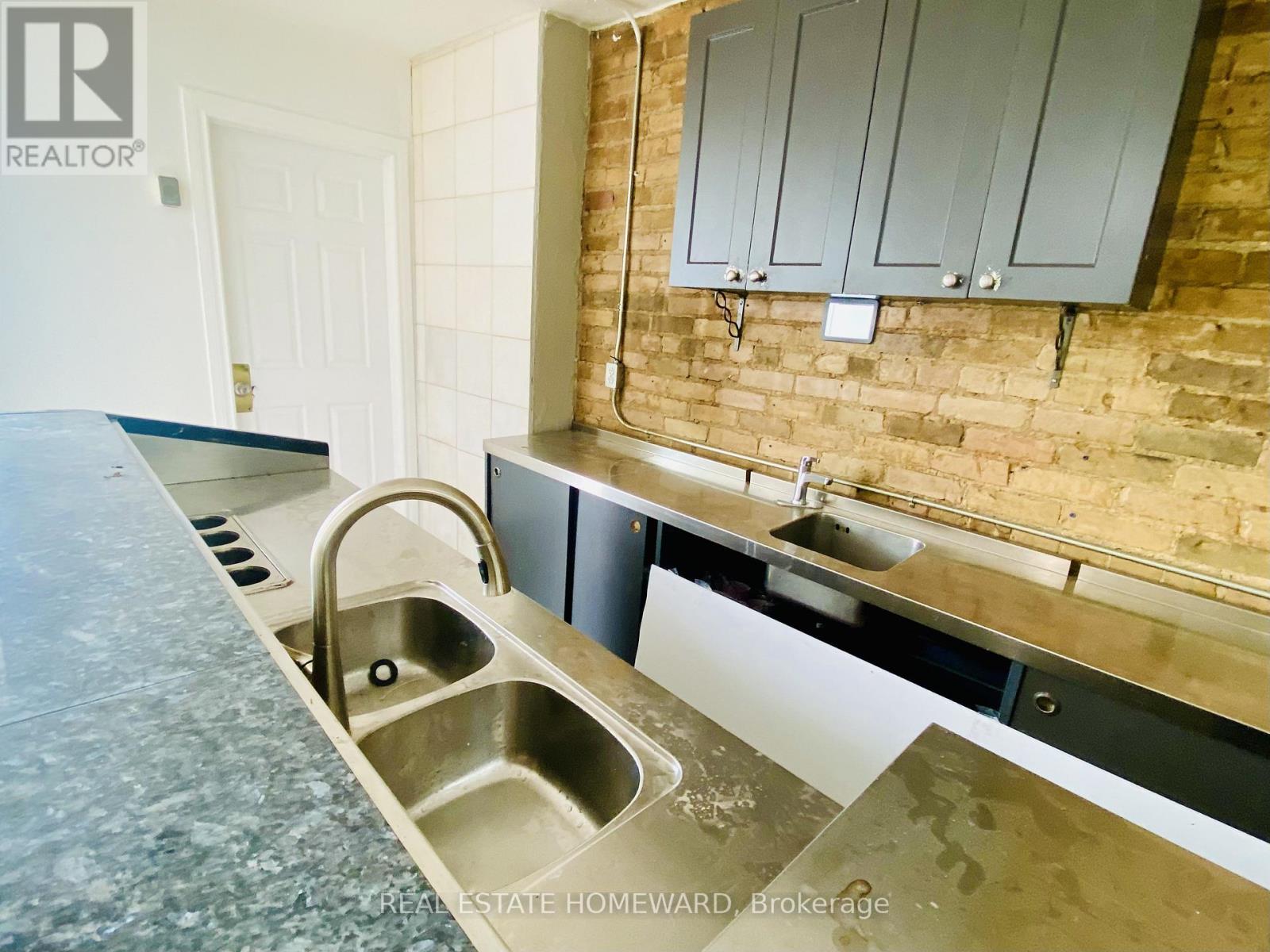 493a Danforth Avenue, Toronto, Ontario  M4K 1P5 - Photo 14 - E12809146