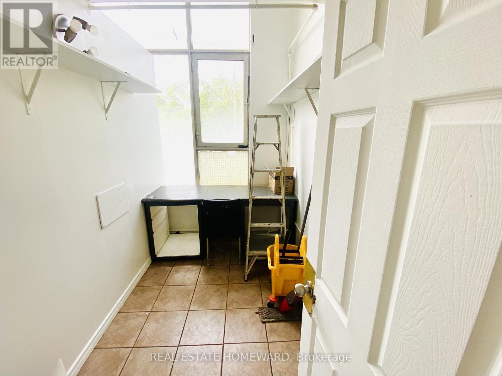 493a Danforth Avenue, Toronto, Ontario  M4K 1P5 - Photo 15 - E12809146