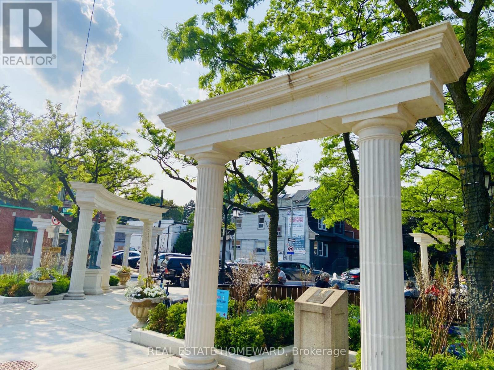 493a Danforth Avenue, Toronto, Ontario  M4K 1P5 - Photo 17 - E12809146