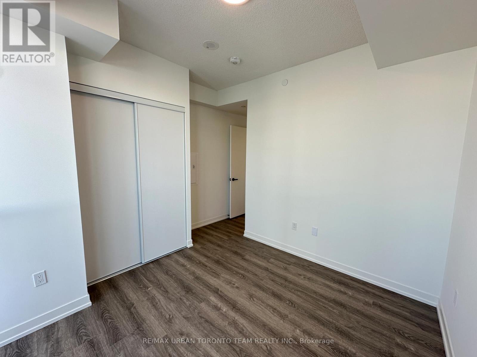 5502 - 8 Interchange Way, Vaughan, Ontario  L4K 5Z7 - Photo 12 - N12809062