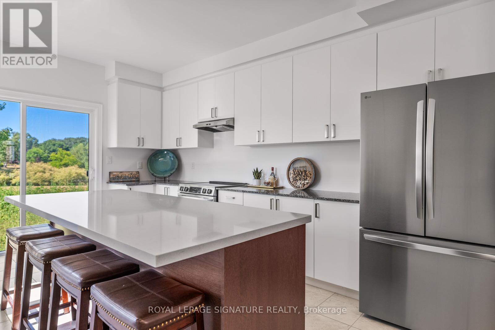 8 Misty Ridge Road, Wasaga Beach, Ontario  L9Z 0R8 - Photo 21 - S12809122