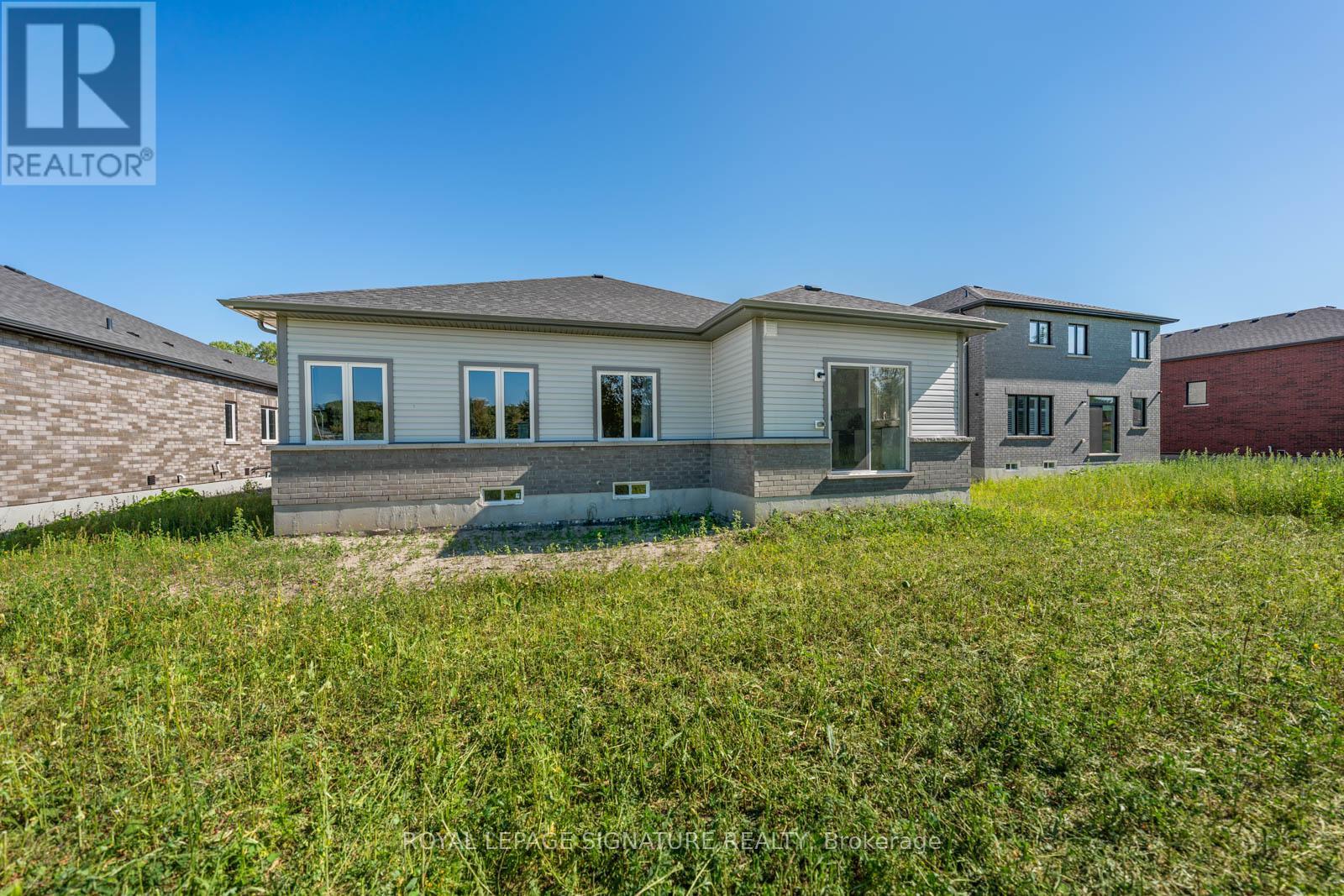 8 Misty Ridge Road, Wasaga Beach, Ontario  L9Z 0R8 - Photo 42 - S12809122