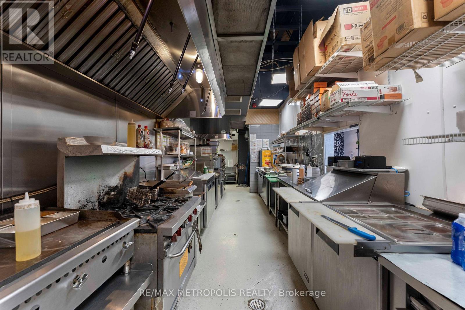 1465 Aerowood Drive, Mississauga, Ontario  L4W 1C2 - Photo 14 - W12809058