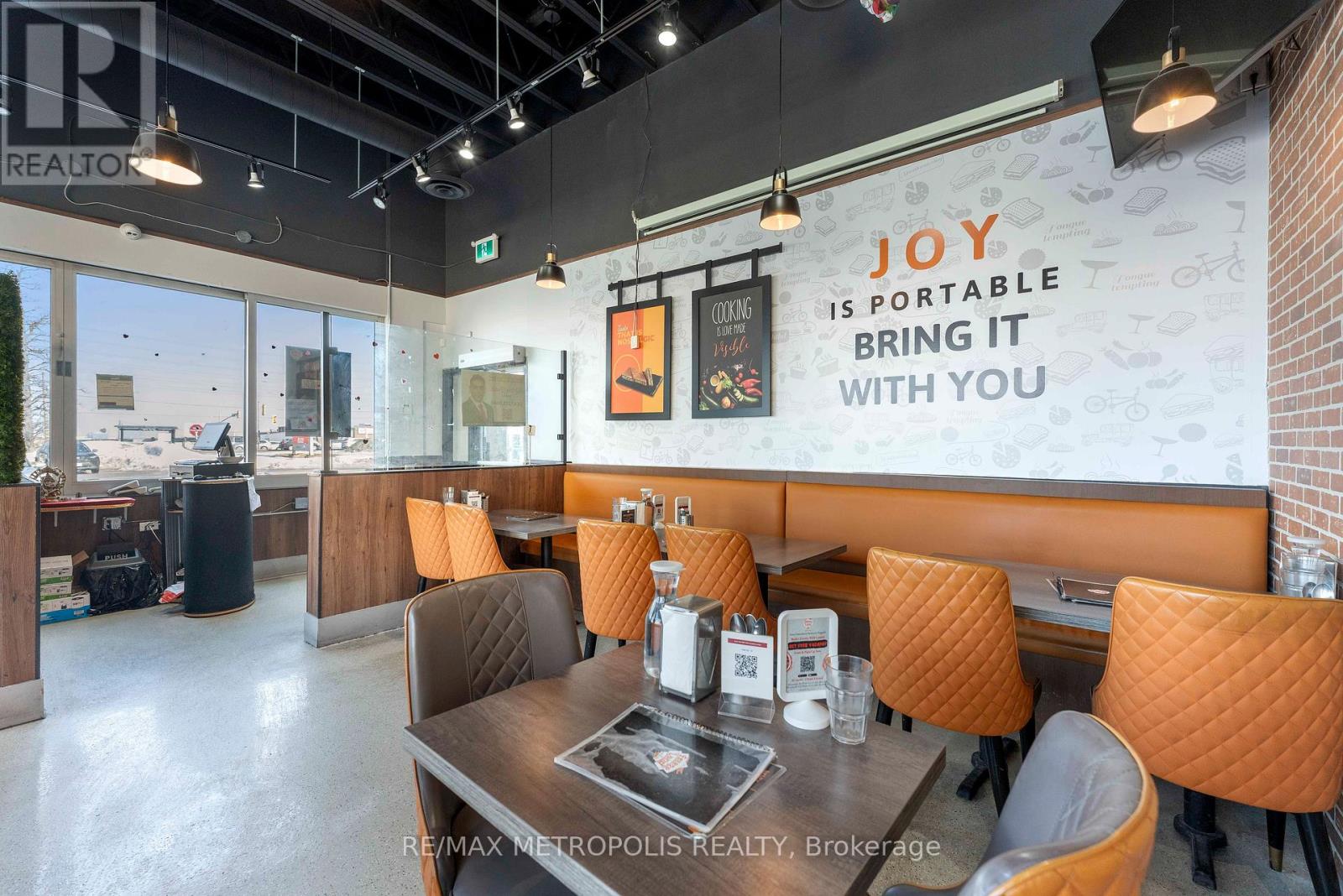 1465 Aerowood Drive, Mississauga, Ontario  L4W 1C2 - Photo 20 - W12809058