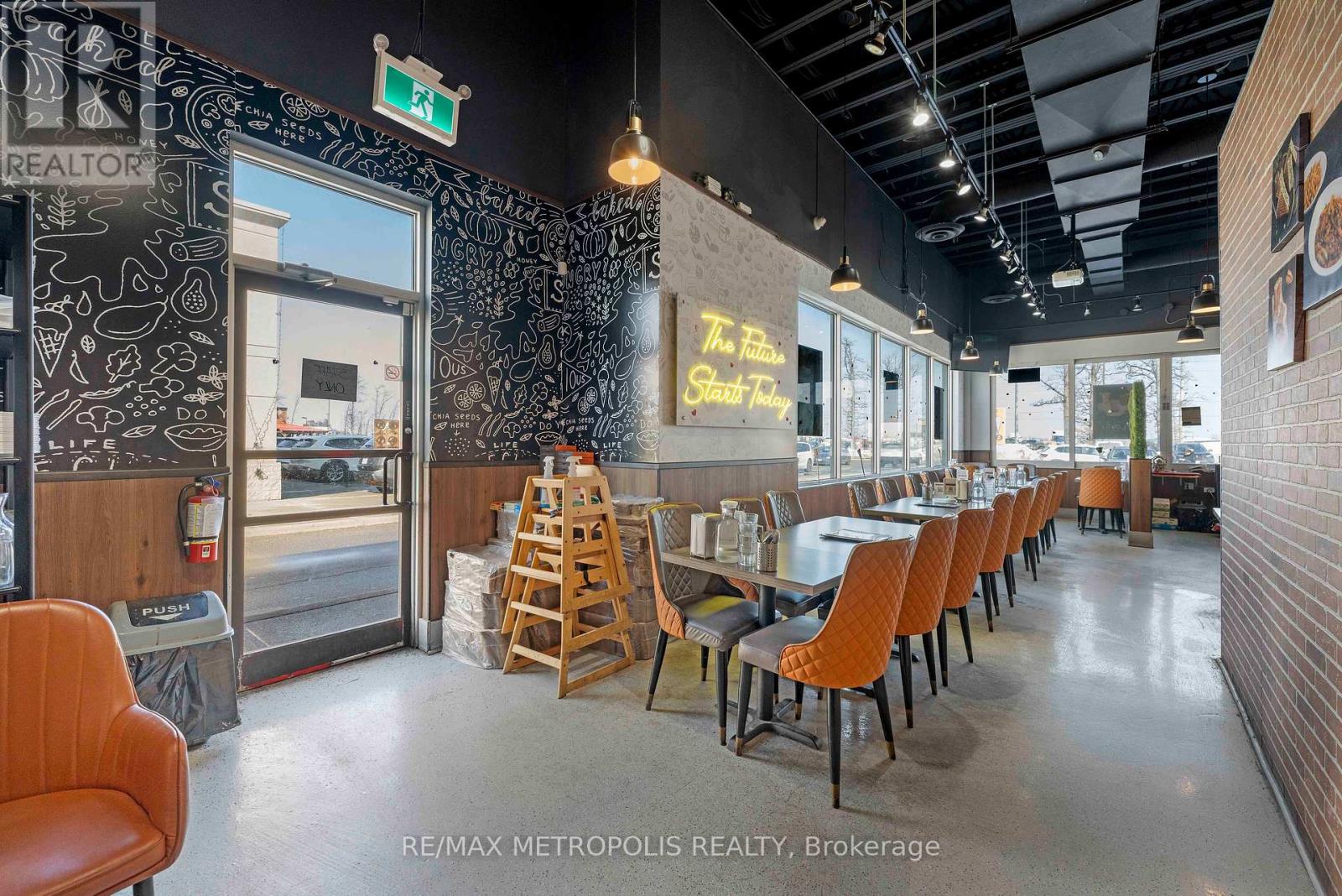 1465 Aerowood Drive, Mississauga, Ontario  L4W 1C2 - Photo 23 - W12809058