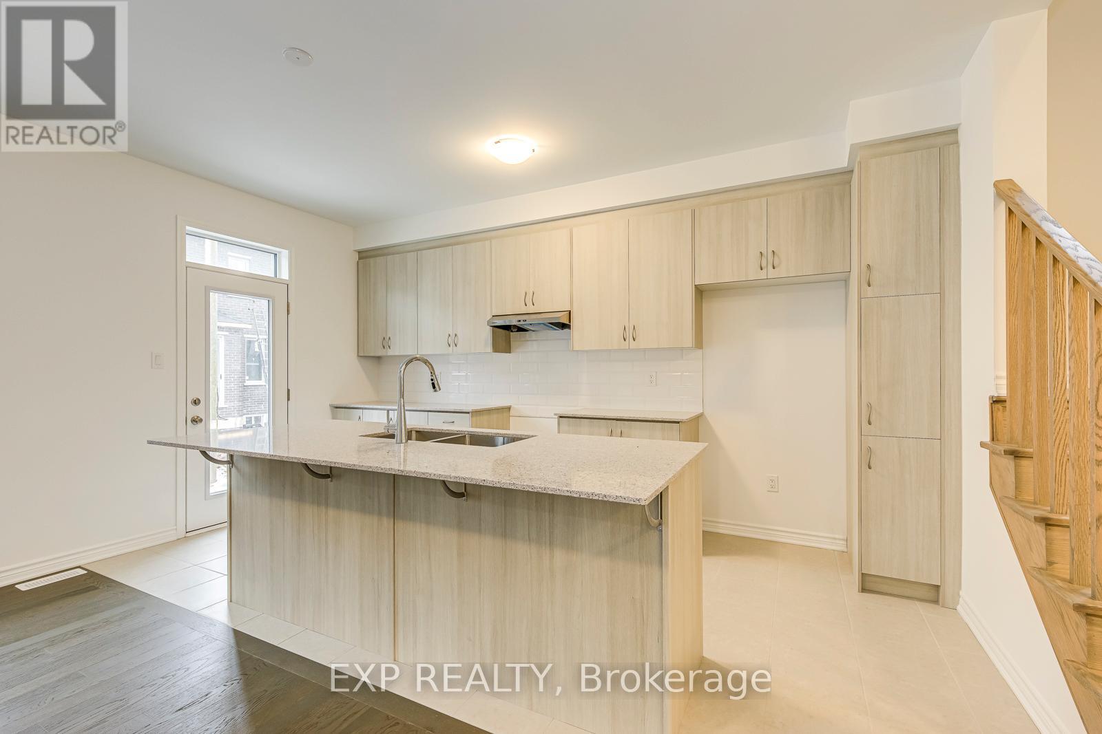 1313 Whitlock Avenue, Milton, Ontario  L9E 2H1 - Photo 10 - W12809084