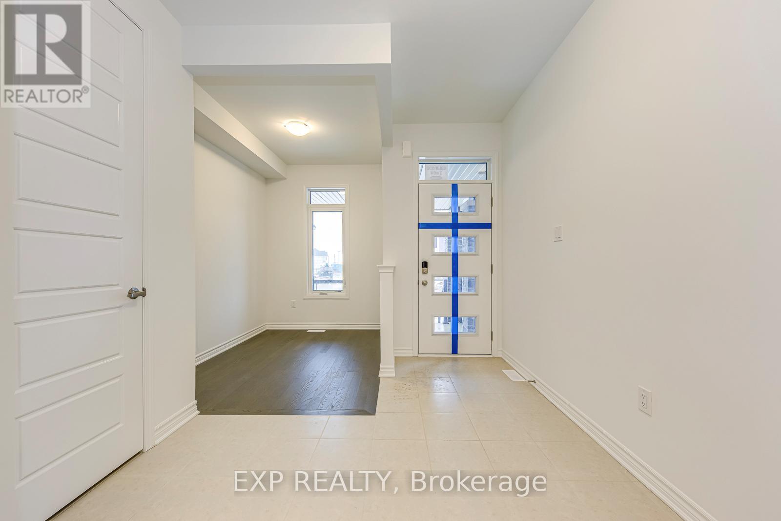 1313 Whitlock Avenue, Milton, Ontario  L9E 2H1 - Photo 2 - W12809084