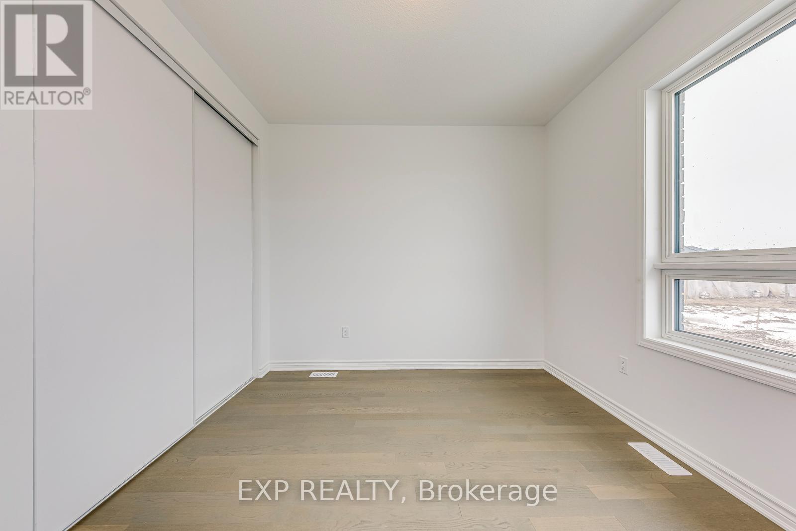 1313 Whitlock Avenue, Milton, Ontario  L9E 2H1 - Photo 34 - W12809084