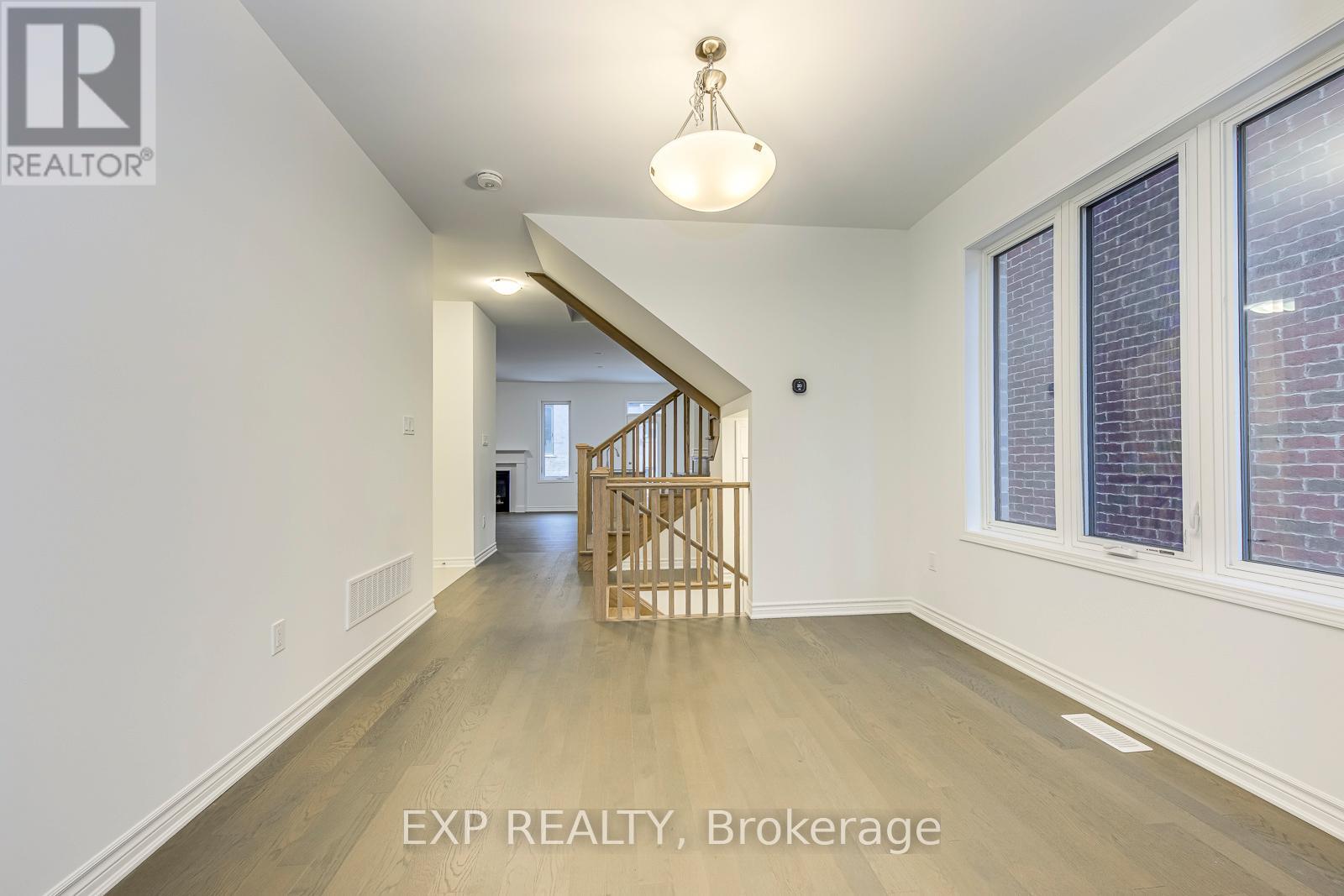 1313 Whitlock Avenue, Milton, Ontario  L9E 2H1 - Photo 5 - W12809084