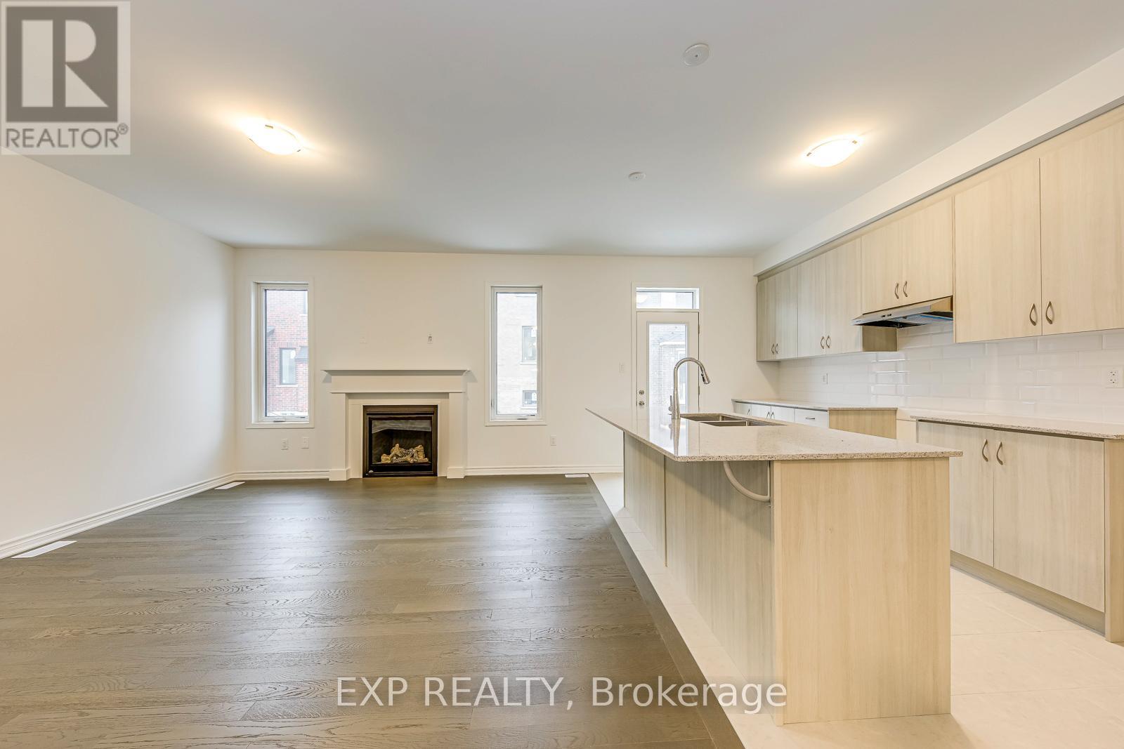 1313 Whitlock Avenue, Milton, Ontario  L9E 2H1 - Photo 8 - W12809084