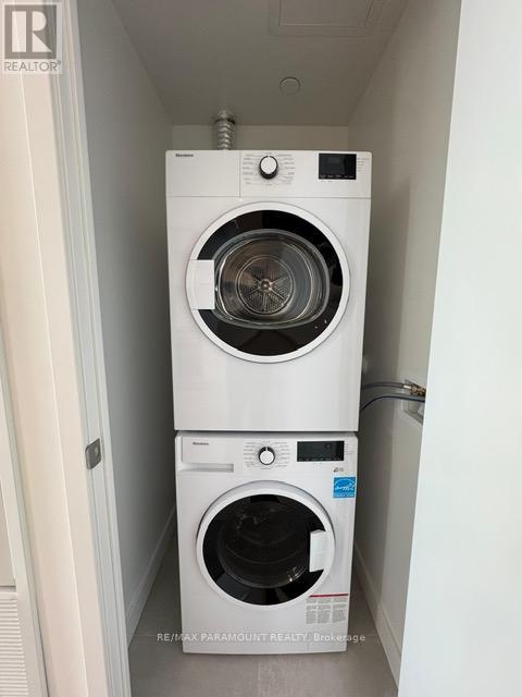 1008 - 448 Burnhamthorpe Road W, Mississauga, Ontario  L5B 4M6 - Photo 12 - W12809096