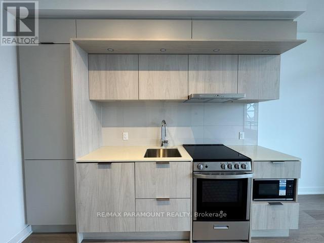 1008 - 448 Burnhamthorpe Road W, Mississauga, Ontario  L5B 4M6 - Photo 5 - W12809096