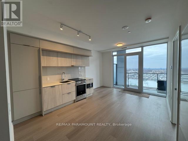 1008 - 448 Burnhamthorpe Road W, Mississauga, Ontario  L5B 4M6 - Photo 7 - W12809096