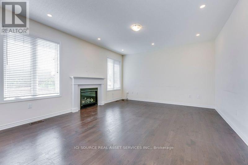 Upper - 52 Portman Street, Caledon, Ontario  L7C 4E4 - Photo 10 - W12809128