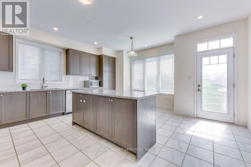 Upper - 52 Portman Street, Caledon, Ontario  L7C 4E4 - Photo 7 - W12809128