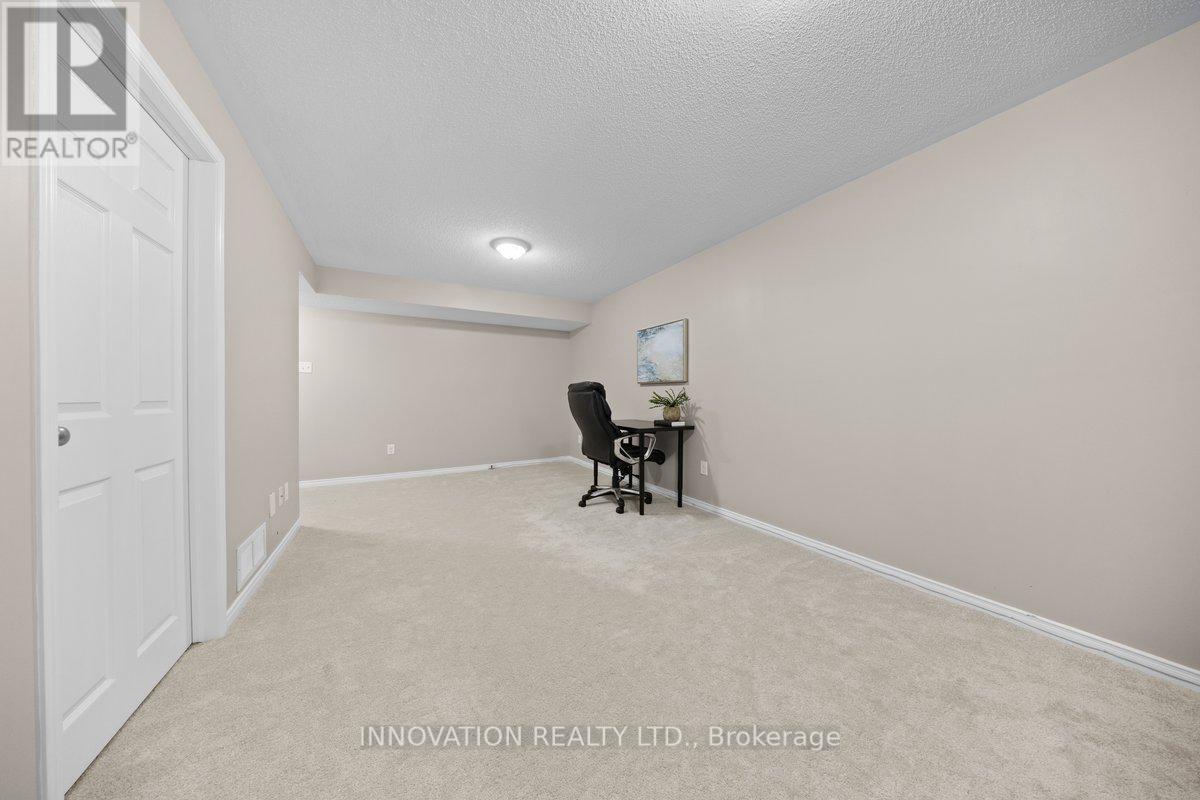 410 Heathrow Private, Ottawa, Ontario  K2S 0M9 - Photo 24 - X12809038