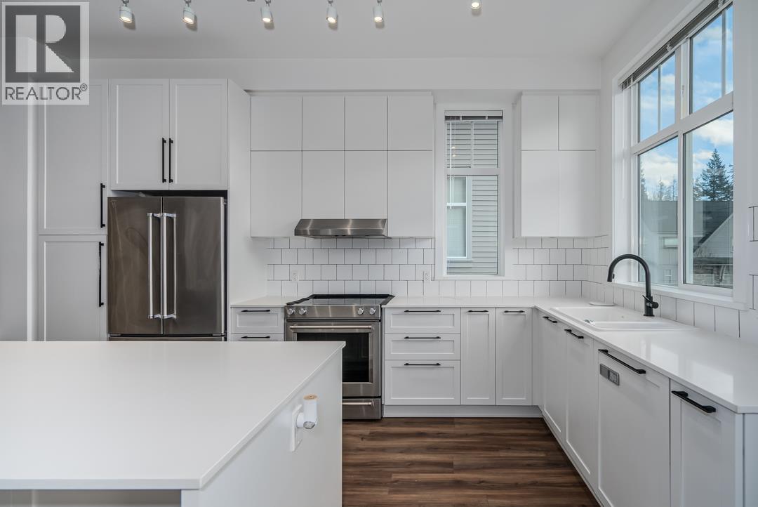 139 3529 Baycrest Avenue, Coquitlam, British Columbia  V3B 2W7 - Photo 2 - R3090673