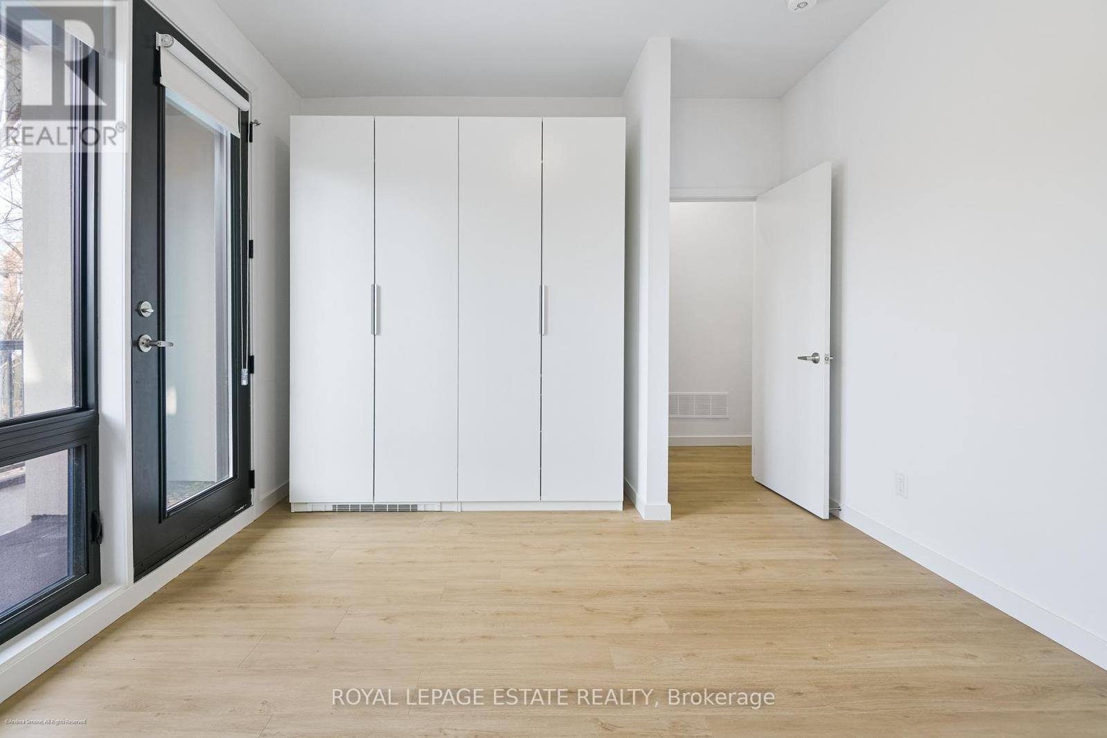 Main Floor - 506 Scarborough Road, Toronto, Ontario  M4E 3N2 - Photo 15 - E12655324