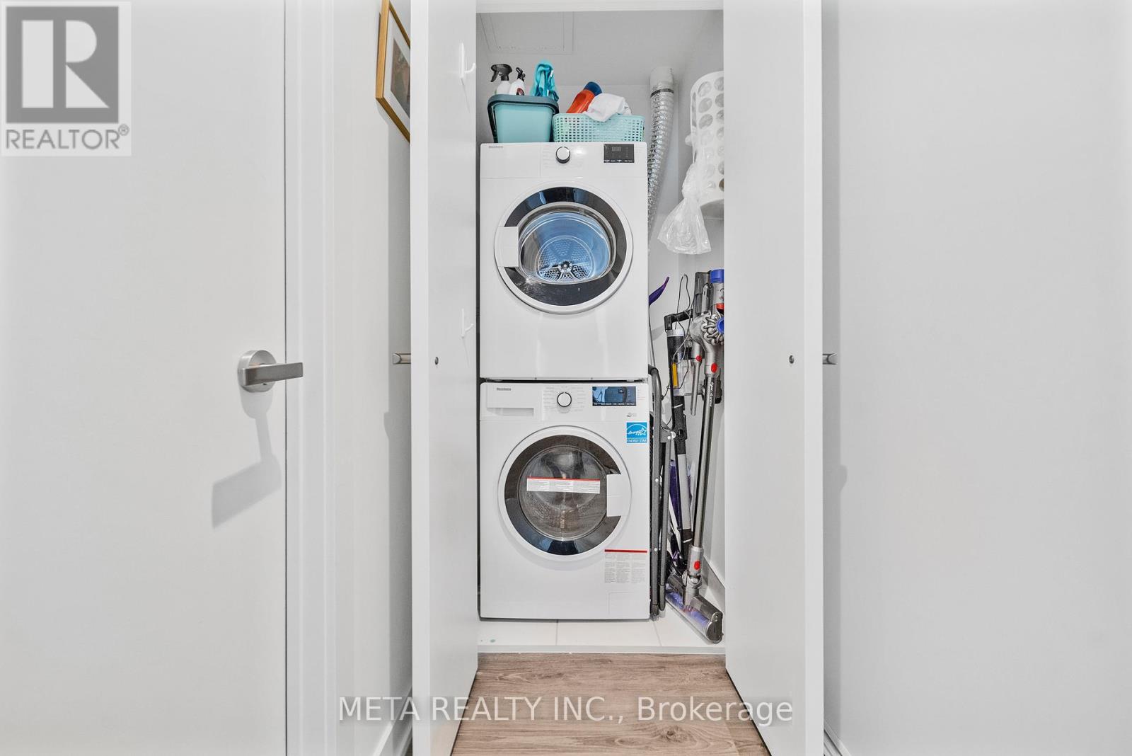 1412 - 28 Ann Street, Mississauga, Ontario  L5G 3G1 - Photo 16 - W12679640