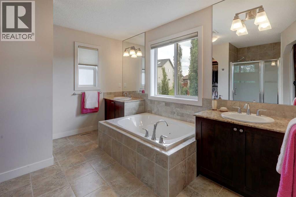 1210 Kingston Crescent Se, Airdrie, Alberta  T4A 0E9 - Photo 13 - A2279394