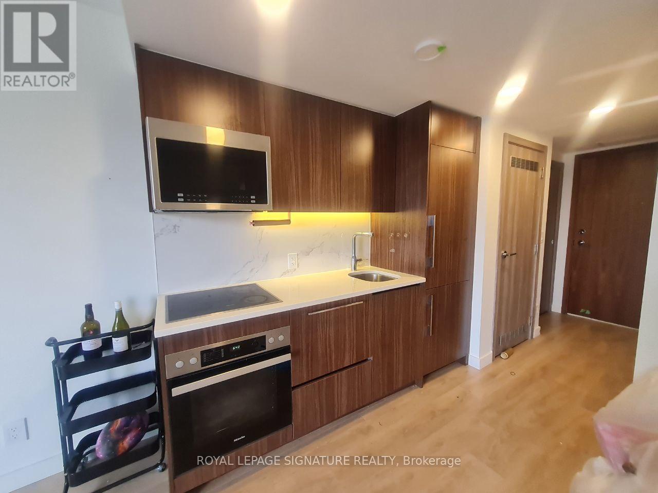 2303 - 38 Widmer Street E, Toronto, Ontario  M5V 0P7 - Photo 1 - C12809148