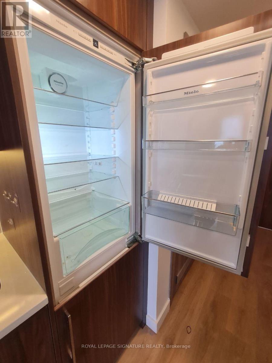 2303 - 38 Widmer Street E, Toronto, Ontario  M5V 0P7 - Photo 10 - C12809148